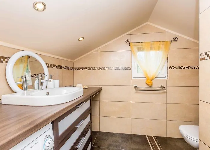 Villa In Svetividdobrinjski - Insel Krk 42199 Gostinjac