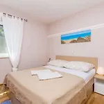 فيلة In Svetividdobrinjski - Insel Krk 42199 *